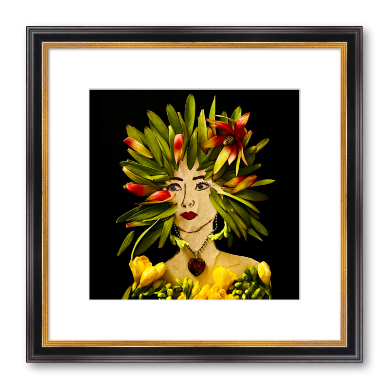 Tulip Fine Art Print - Square Academie Frame